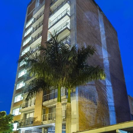 Travelers Orange Suites Medellin Exterior photo